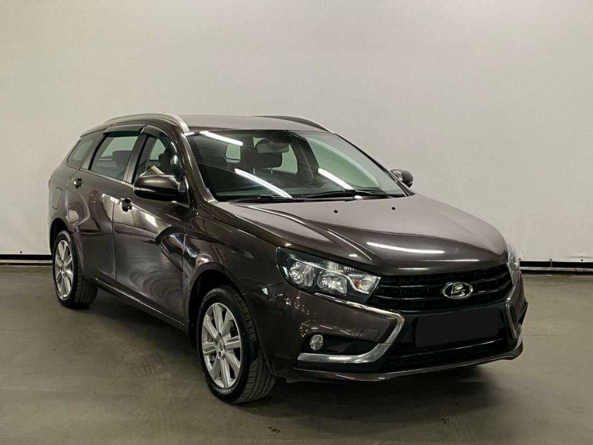 Lada (ВАЗ) Vesta 2019 года с пробегом. Фото: #2