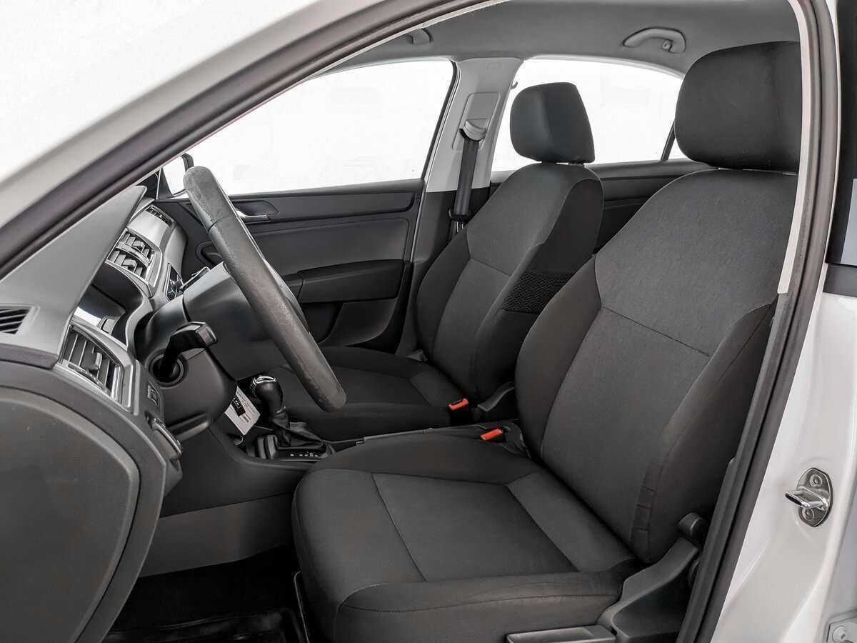 Skoda Rapid 2017 года с пробегом. Фото: #17