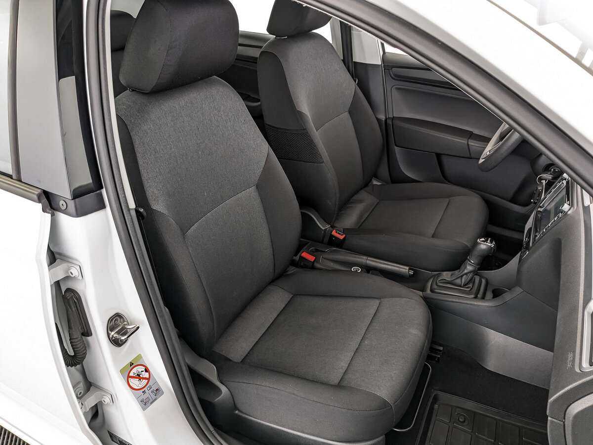 Skoda Rapid 2018 года с пробегом. Фото: #19