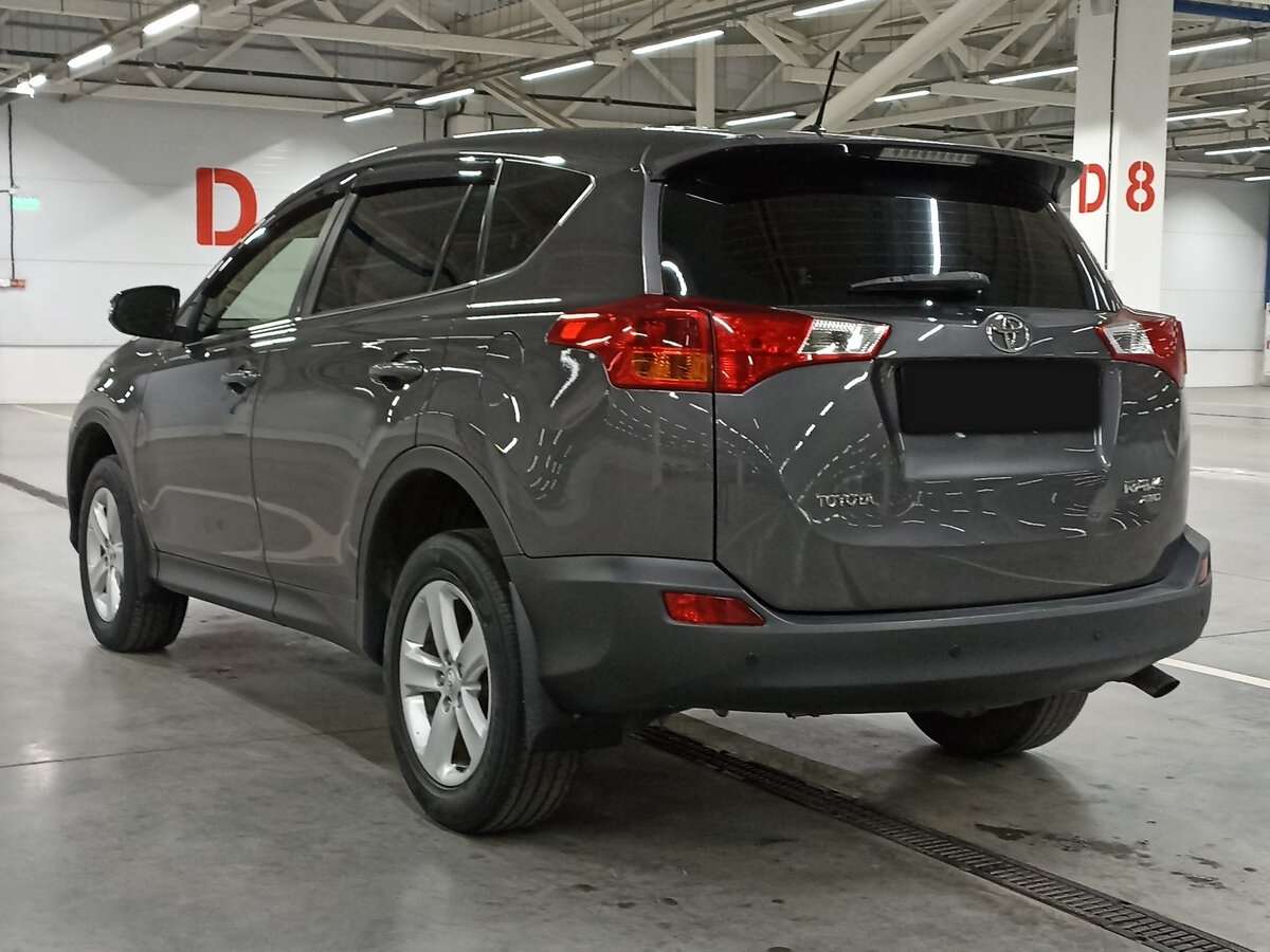 Toyota RAV4 2013 года с пробегом. Фото: #6
