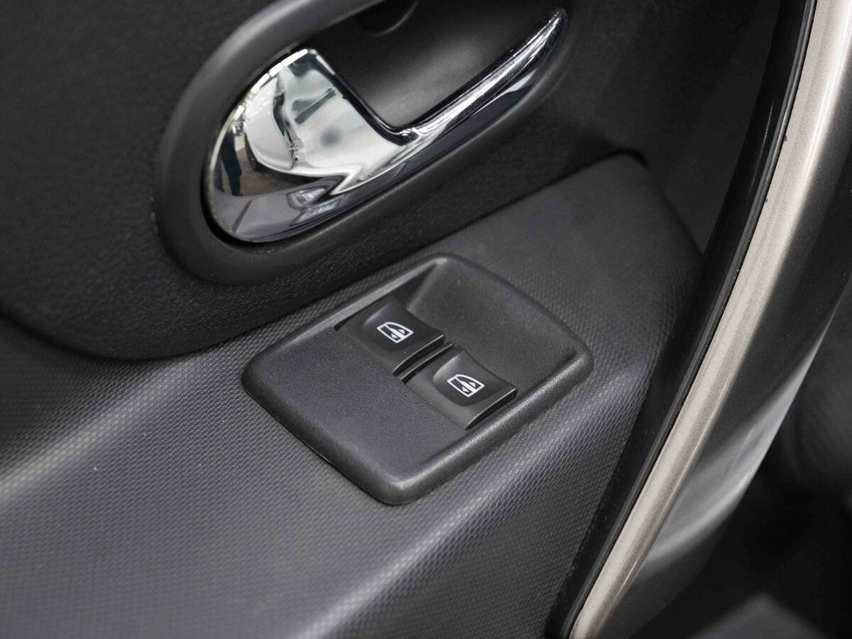 Renault Sandero 2016 года с пробегом. Фото: #17