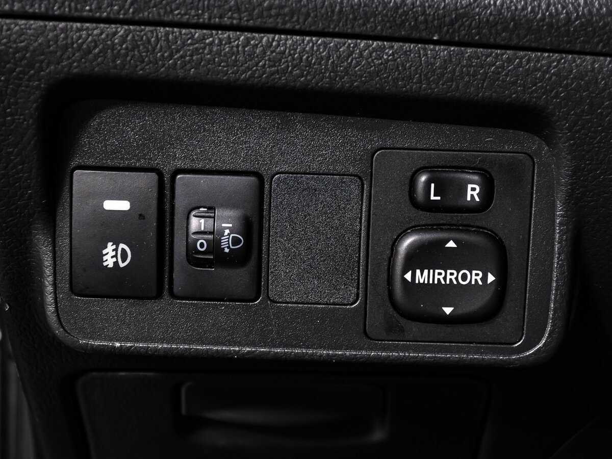 Toyota Corolla 2012 года с пробегом. Фото: #13