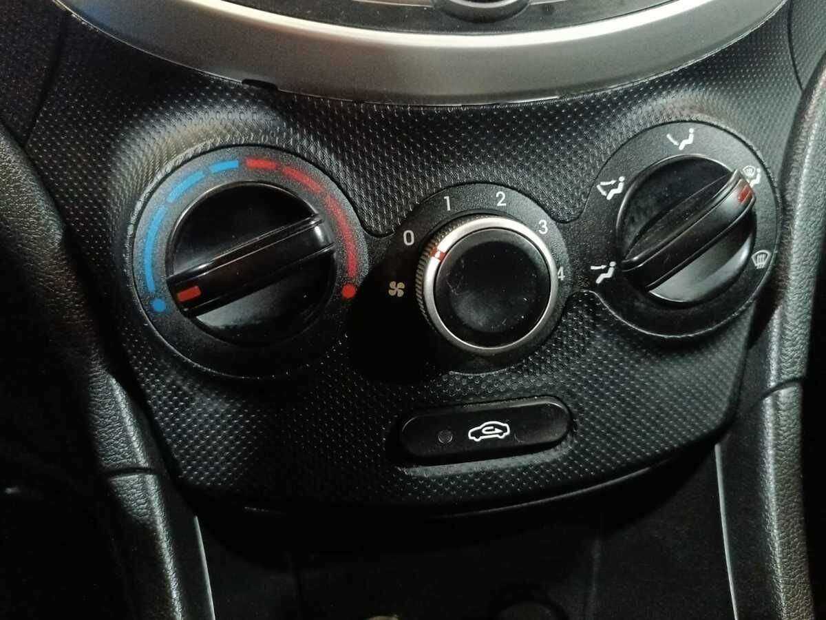 Hyundai Solaris 2016 года с пробегом. Фото: #12