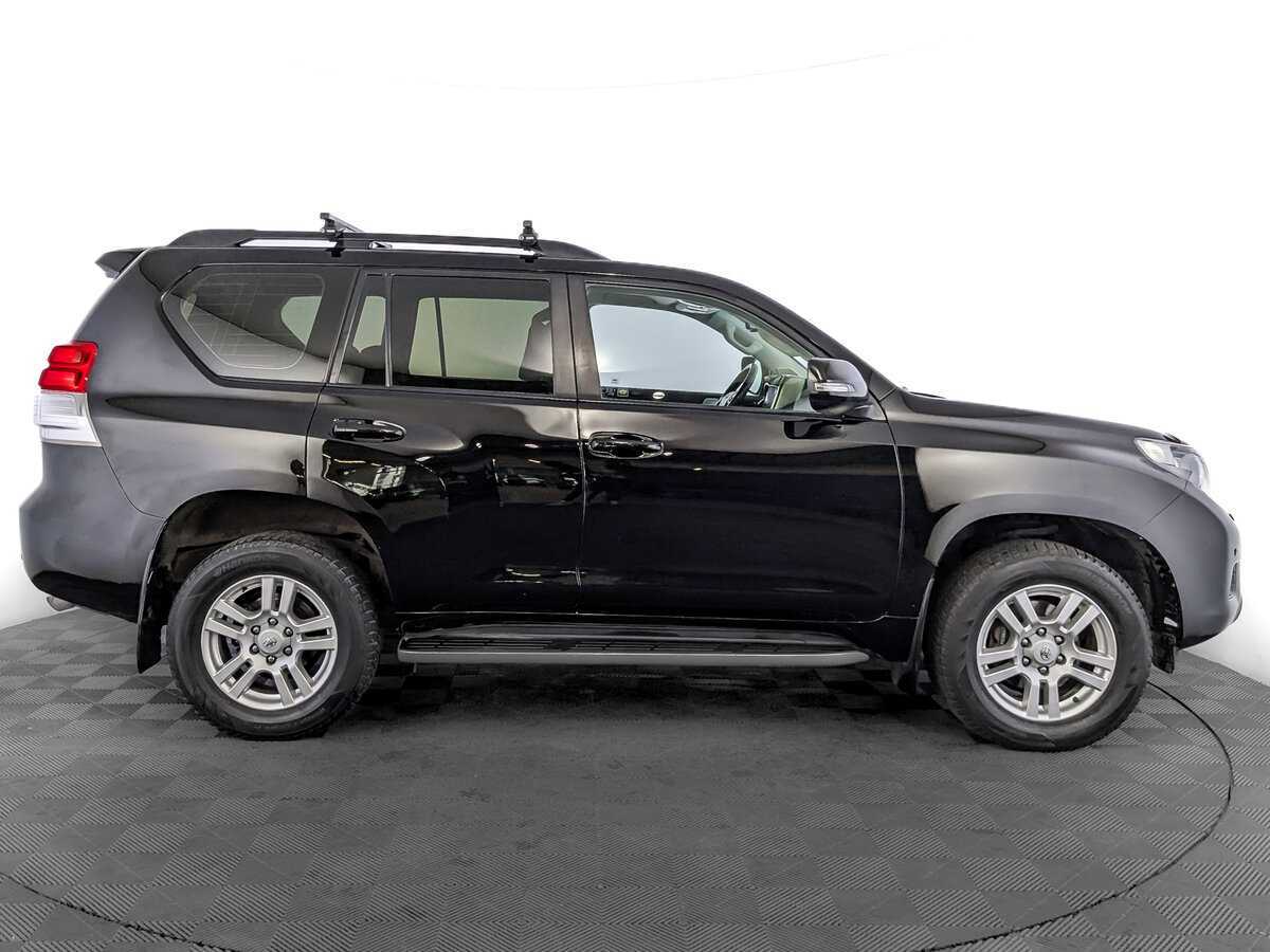 Toyota Land Cruiser Prado 2012 года с пробегом. Фото: #3