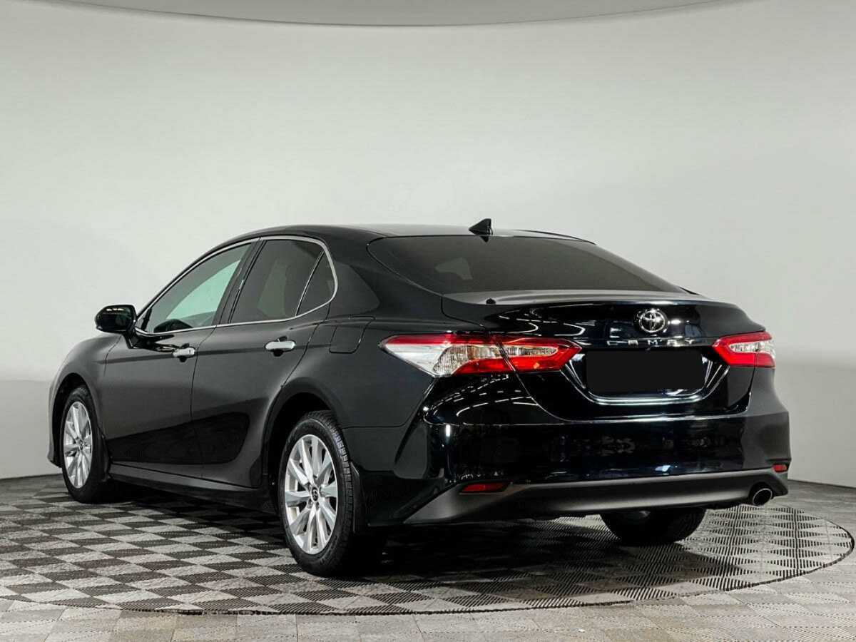 Toyota Camry 2018 года с пробегом. Фото: #6