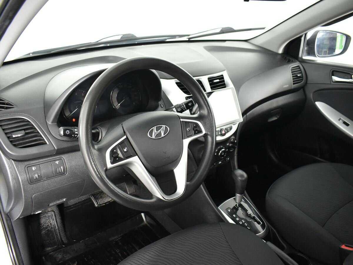 Hyundai Solaris 2012 года с пробегом. Фото: #6