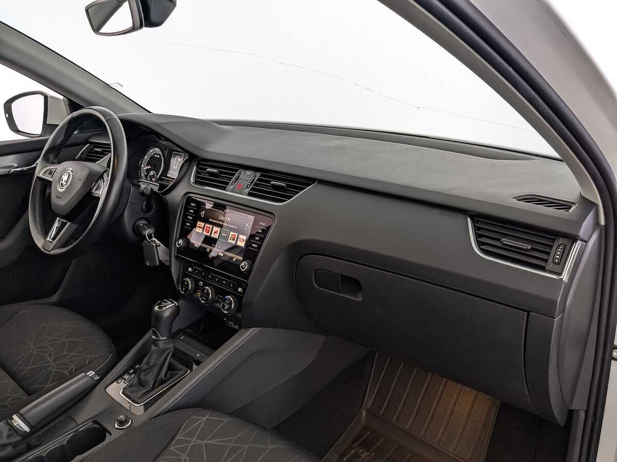 Skoda Octavia 2020 года с пробегом. Фото: #12