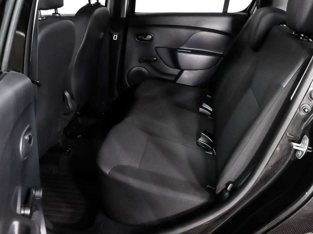 Renault Sandero 2015 года с пробегом. Фото: #9