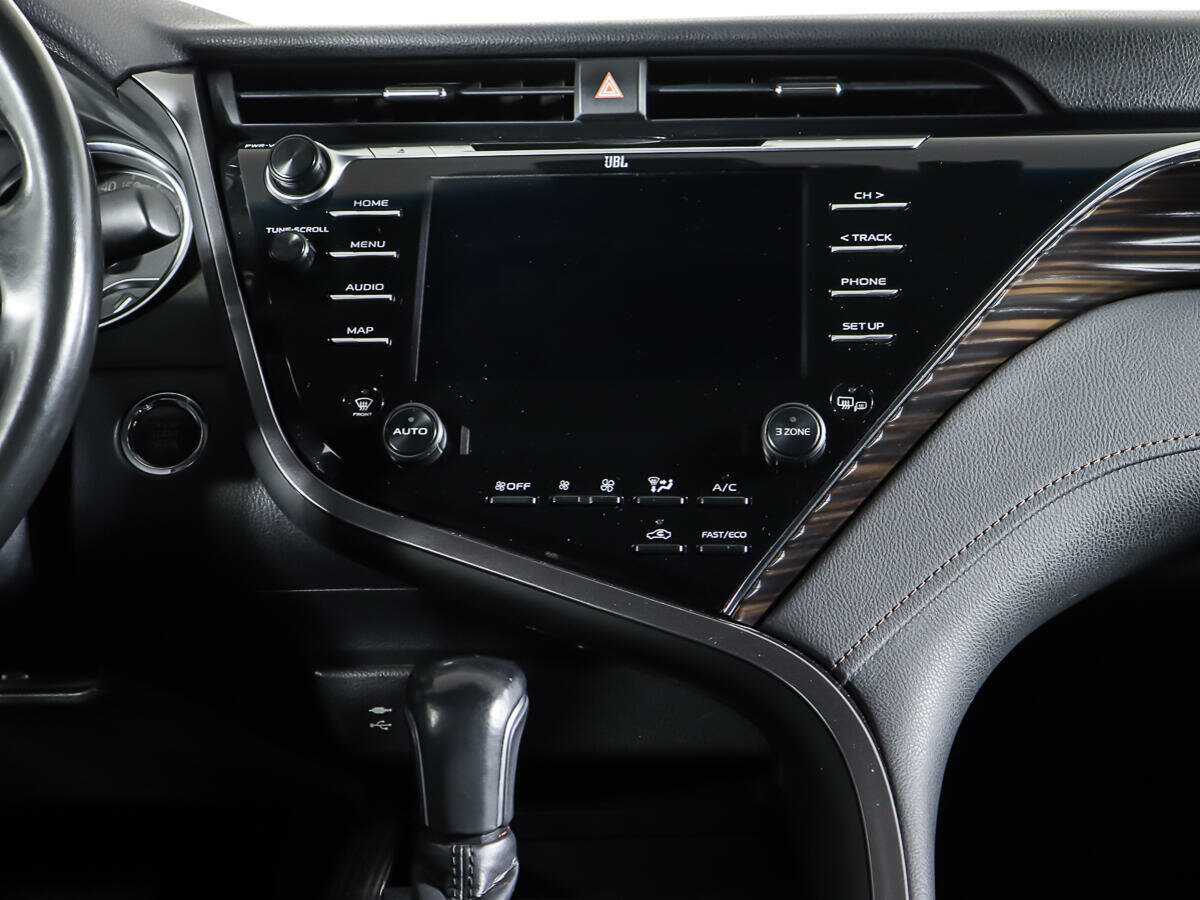 Toyota Camry 2018 года с пробегом. Фото: #13