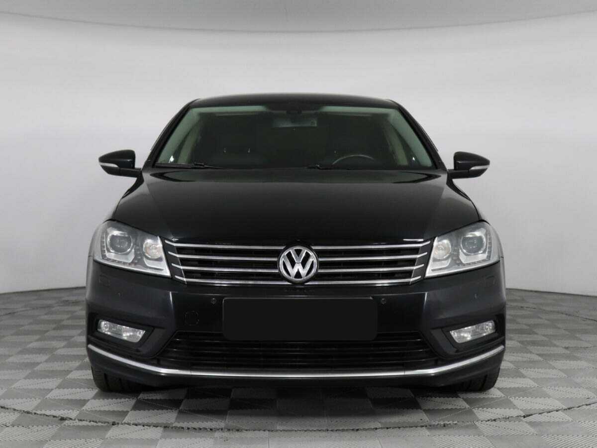 Volkswagen Passat 2014 года с пробегом. Фото: #1