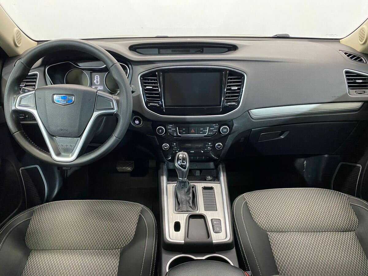 Geely Emgrand X7 2019 года с пробегом. Фото: #8