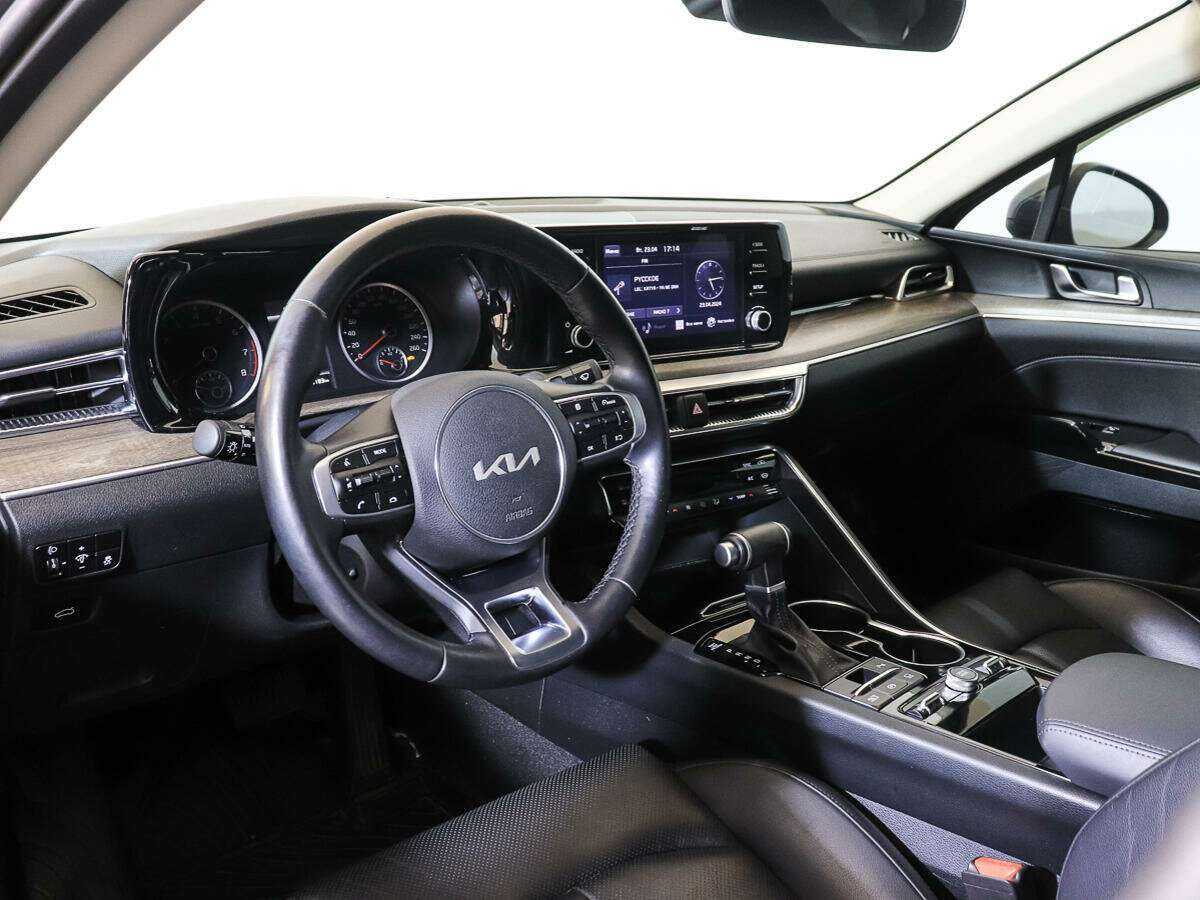 Kia K5 2022 года с пробегом. Фото: #12