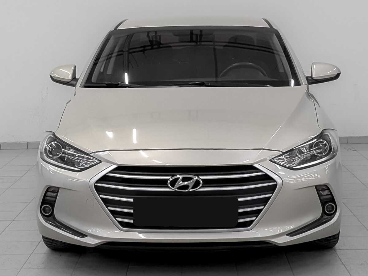Hyundai Elantra 2017 года с пробегом. Фото: #1
