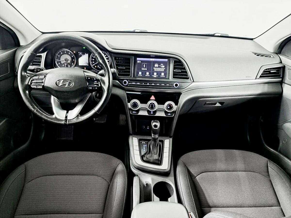 Hyundai Elantra 2019 года с пробегом. Фото: #10