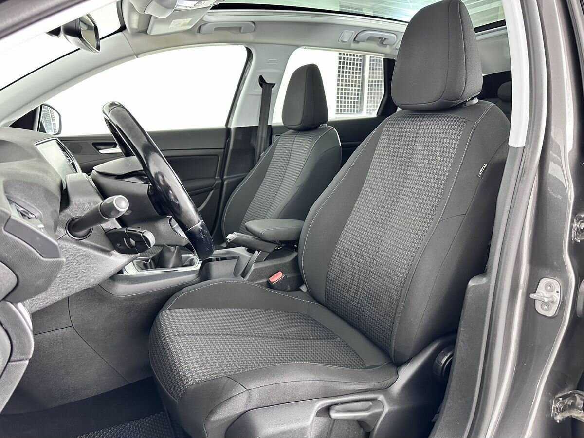 Peugeot 308 2018 года с пробегом. Фото: #6