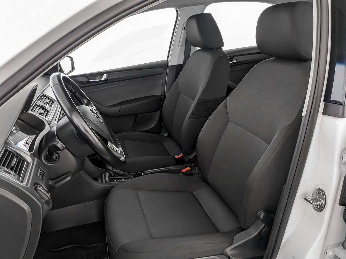 Skoda Rapid 2019 года с пробегом. Фото: #18