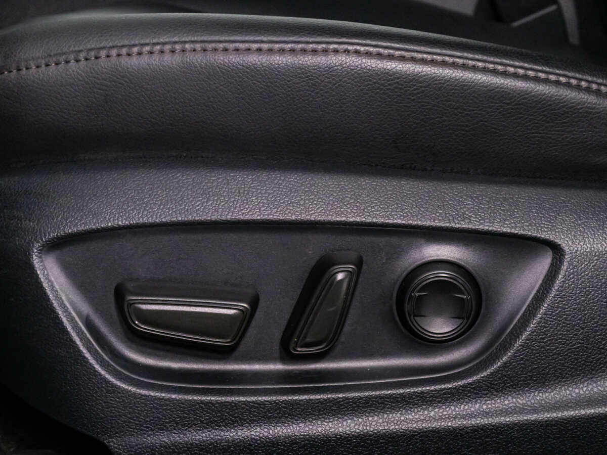 Toyota Camry 2019 года с пробегом. Фото: #15