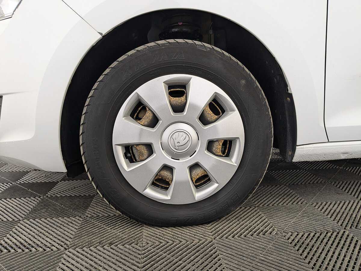 Skoda Rapid 2017 года с пробегом. Фото: #11