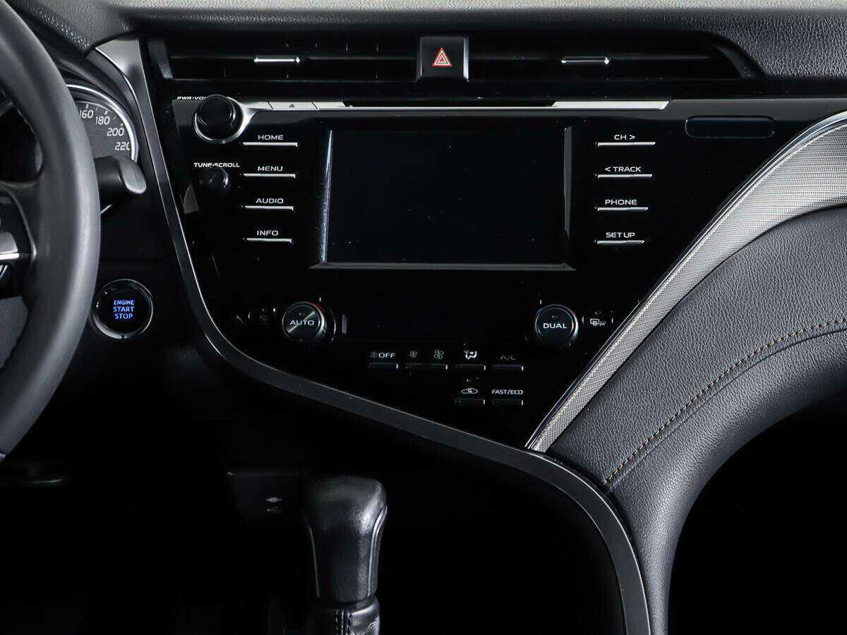 Toyota Camry 2020 года с пробегом. Фото: #11