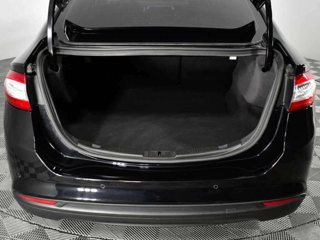 Ford Mondeo 2015 года с пробегом. Фото: #15