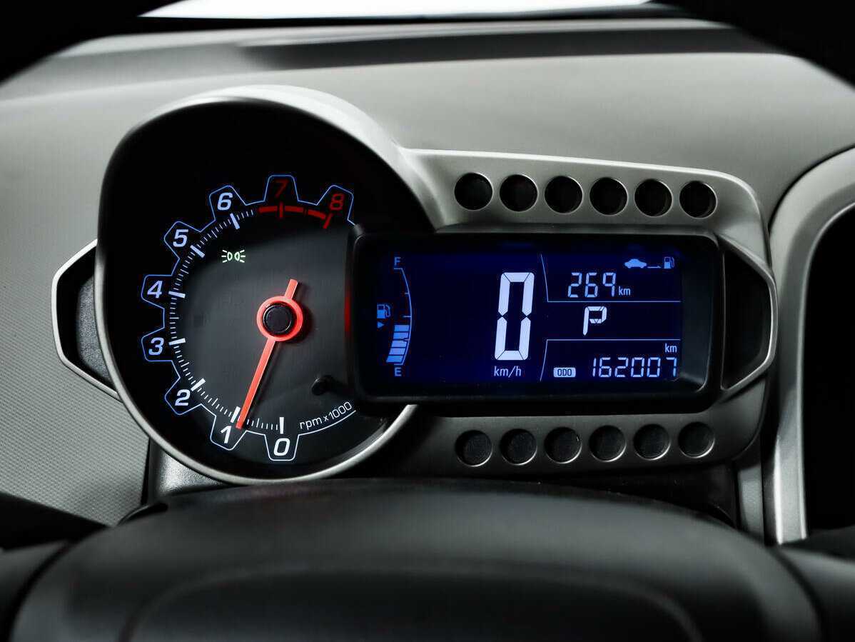 Chevrolet Aveo 2014 года с пробегом. Фото: #9