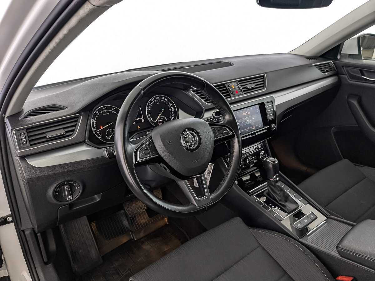 Skoda Superb 2018 года с пробегом. Фото: #14