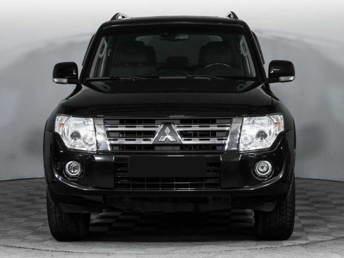 Mitsubishi Pajero 2014 года с пробегом. Фото: #1