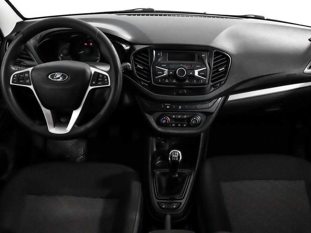 Lada (ВАЗ) Vesta 2019 года с пробегом. Фото: #11