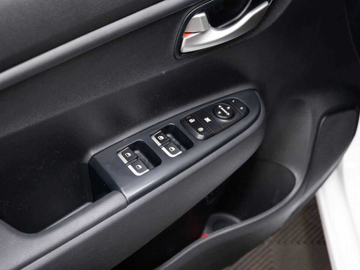 Kia Rio 2022 года с пробегом. Фото: #16