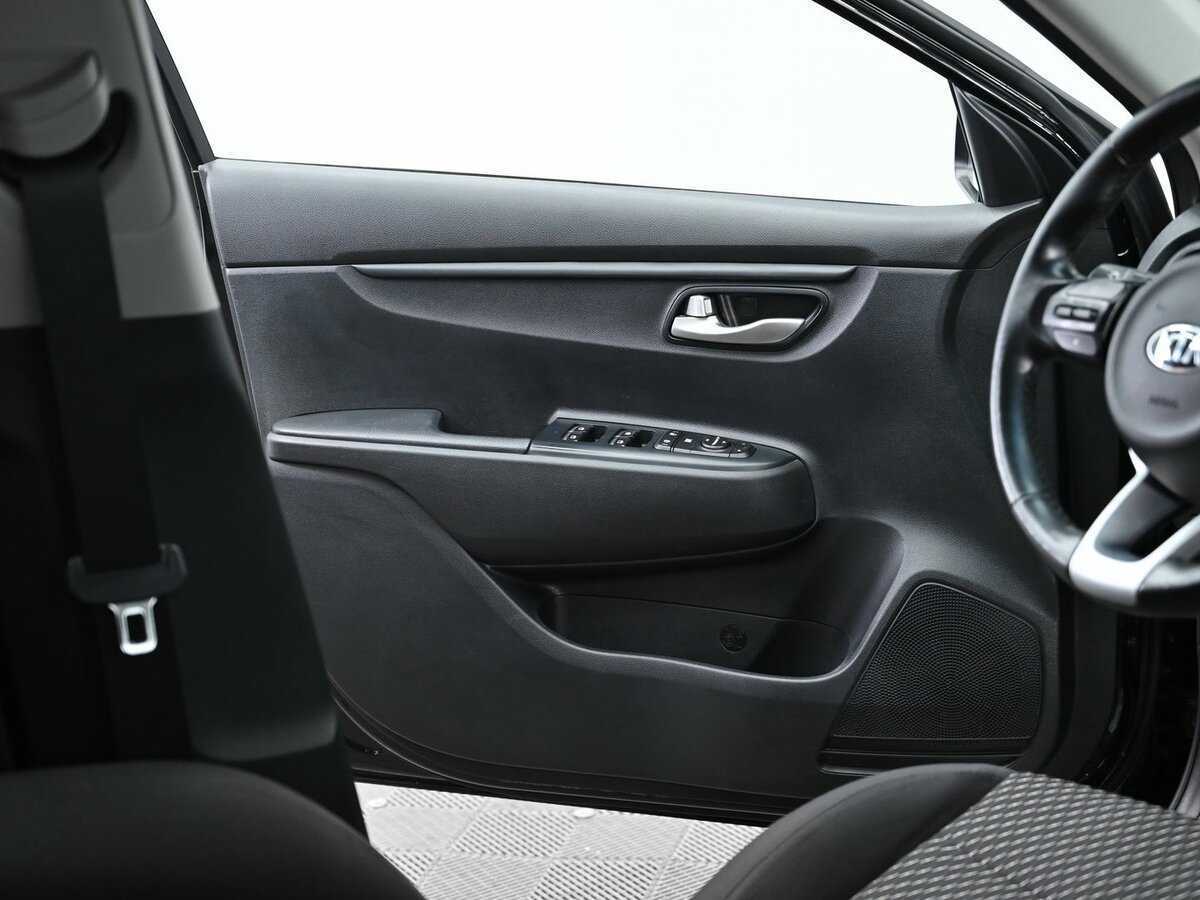 Kia Rio 2018 года с пробегом. Фото: #5