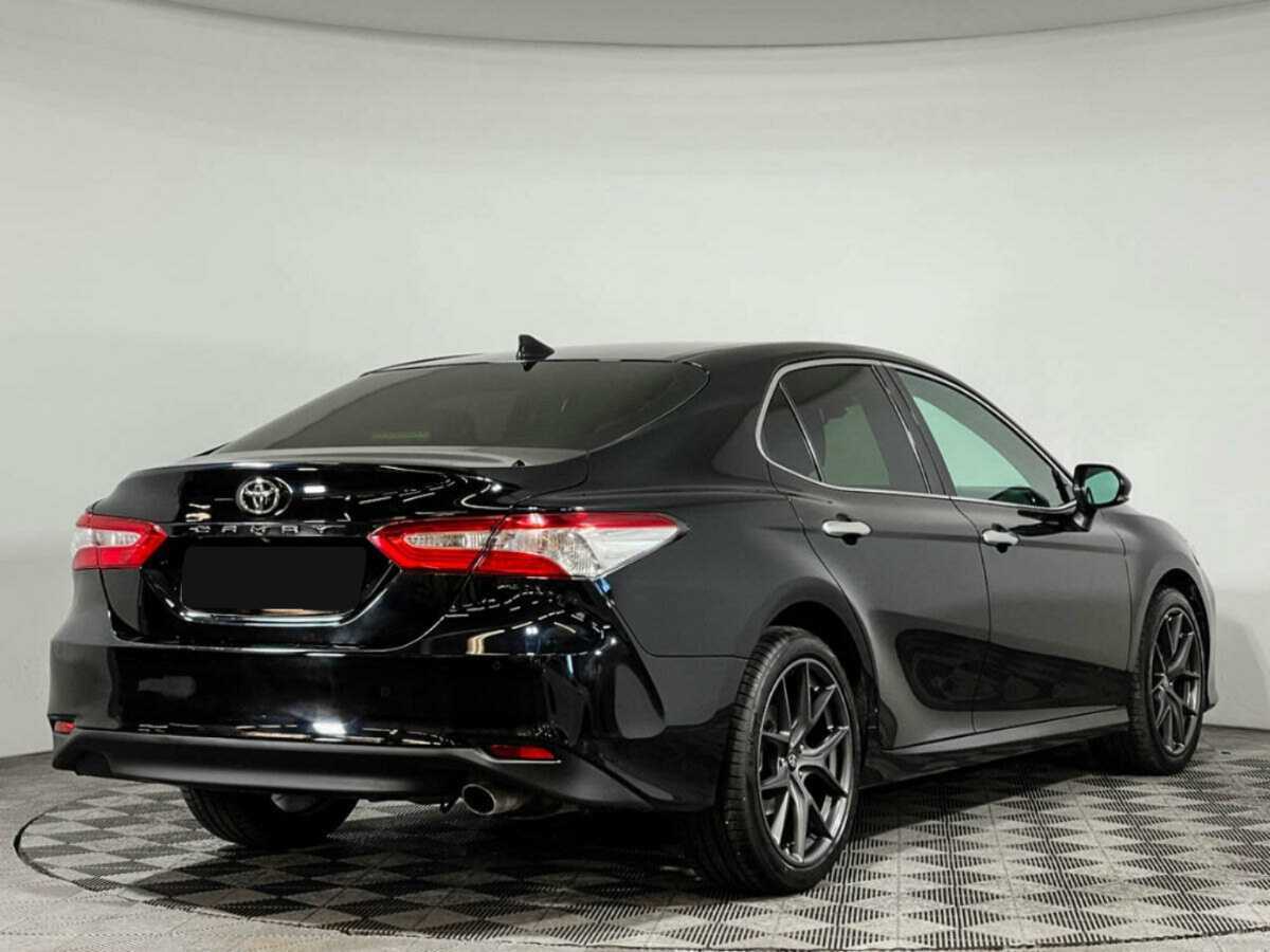 Toyota Camry 2020 года с пробегом. Фото: #2