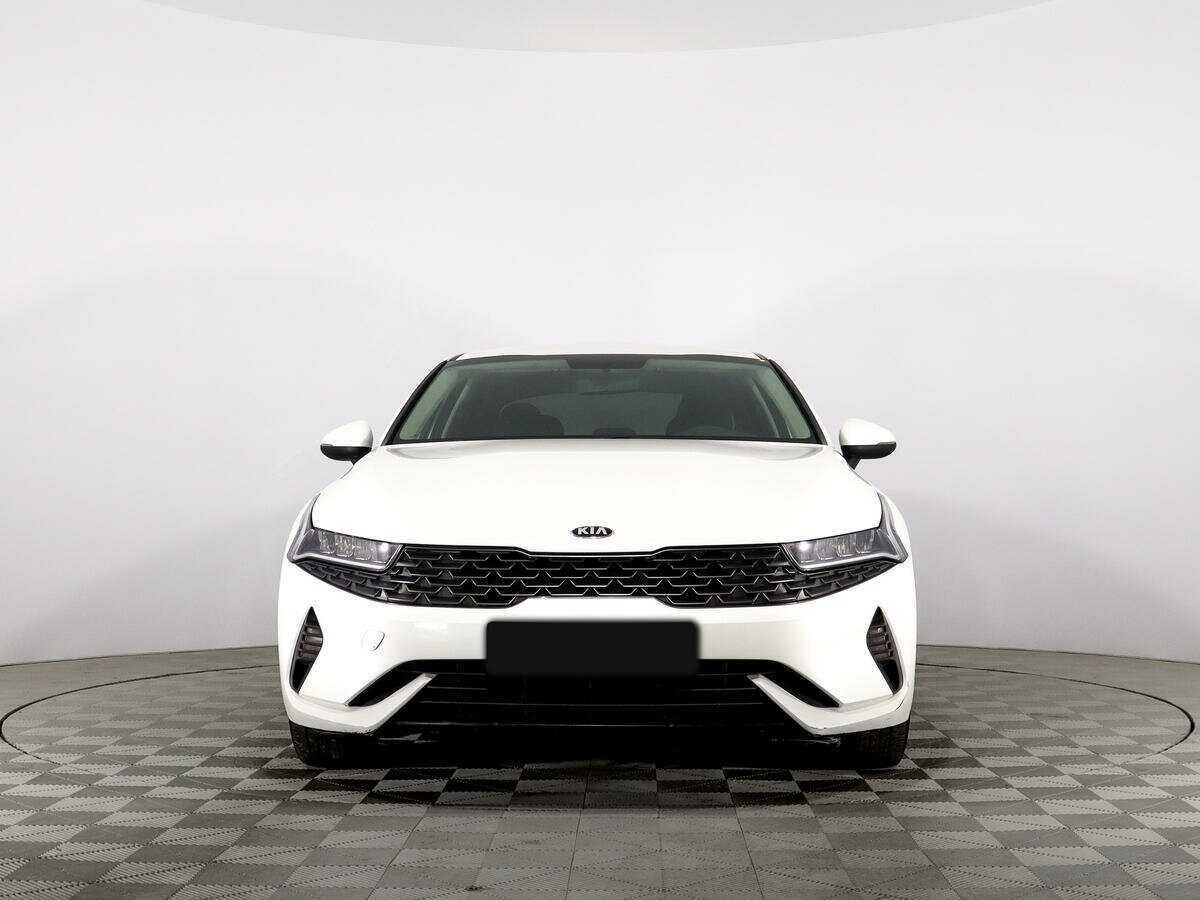 Kia K5 2021 года с пробегом. Фото: #1