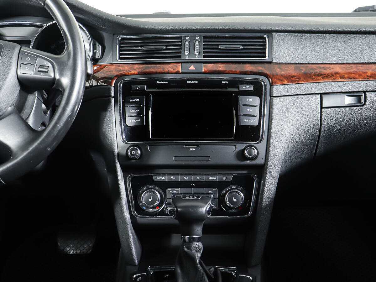 Skoda Superb 2012 года с пробегом. Фото: #14