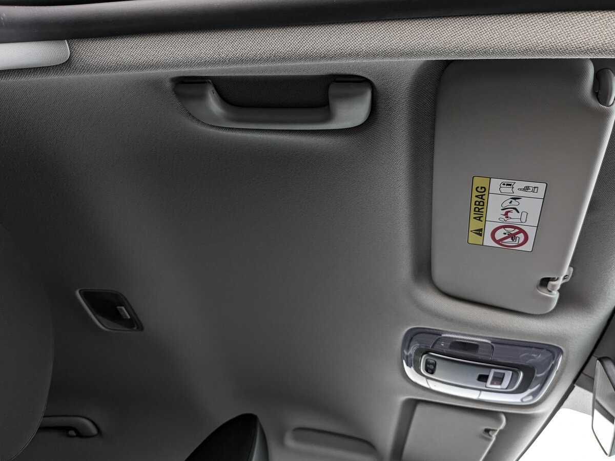 Hyundai Elantra 2021 года с пробегом. Фото: #18