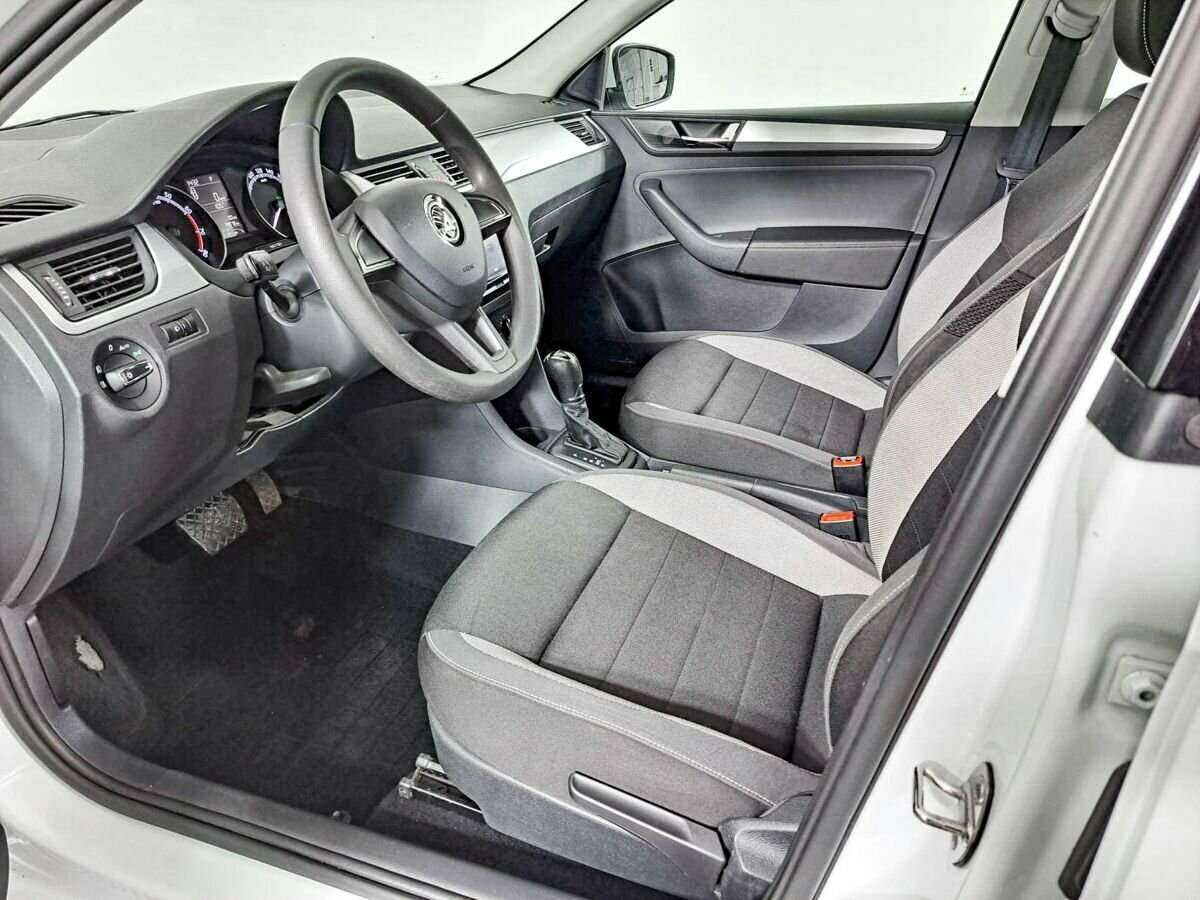 Skoda Rapid 2018 года с пробегом. Фото: #12