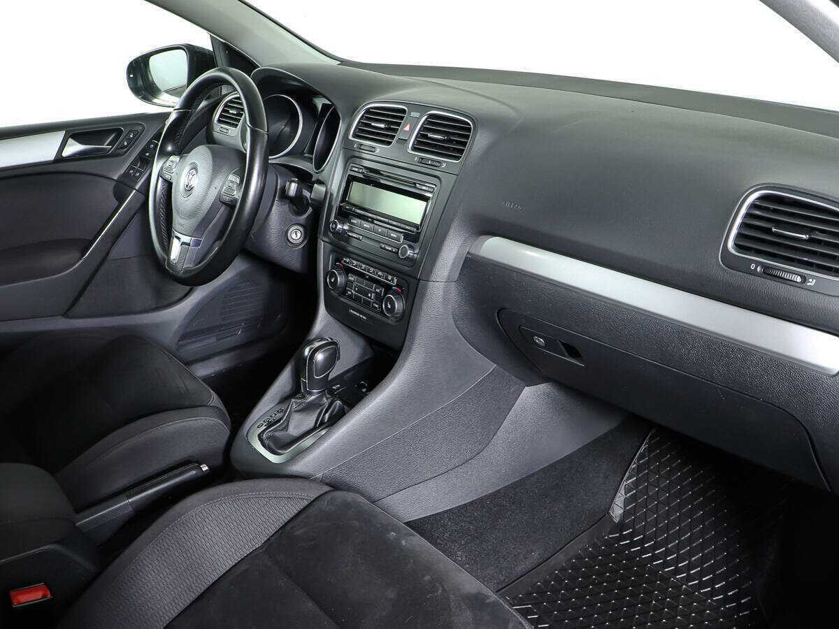 Volkswagen Golf 2012 года с пробегом. Фото: #4