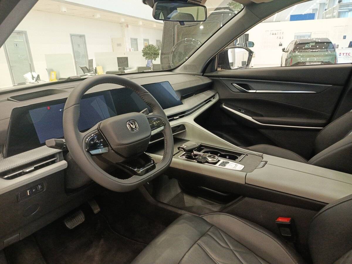 Changan CS75 Plus 2024 года с пробегом. Фото: #15