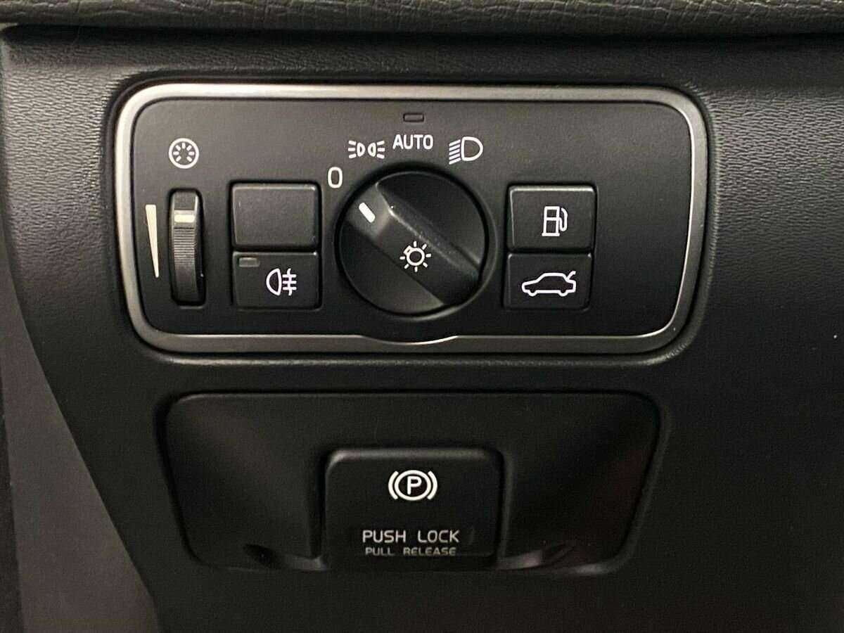 Volvo XC60 2013 года с пробегом. Фото: #15