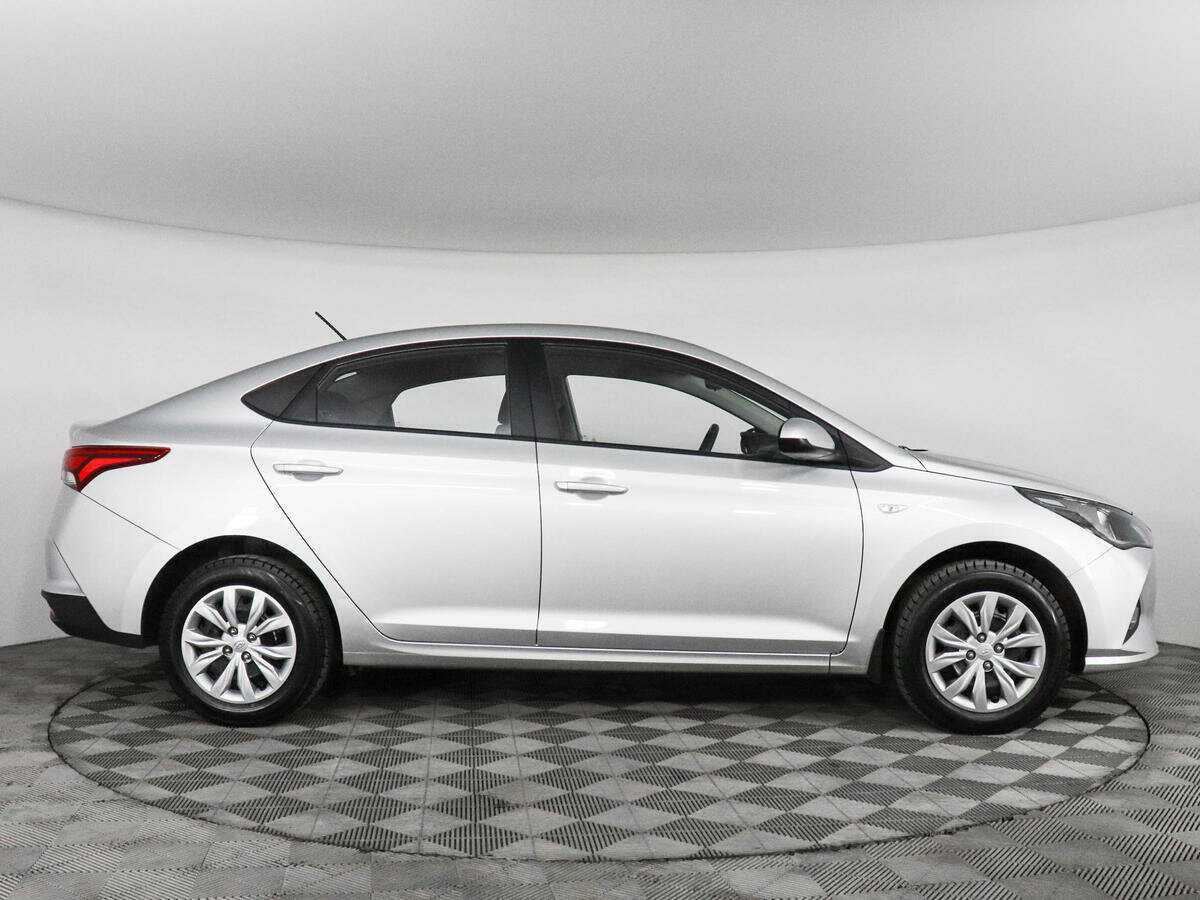 Hyundai Solaris 2021 года с пробегом. Фото: #3