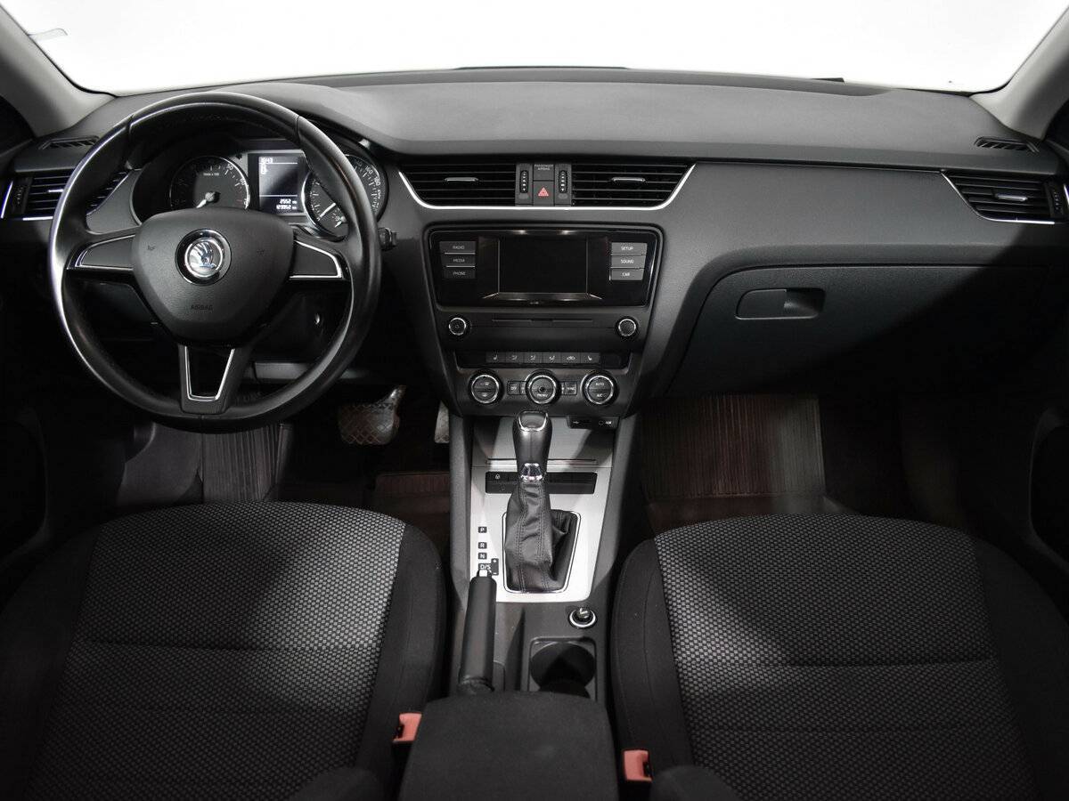 Skoda Octavia 2015 года с пробегом. Фото: #10