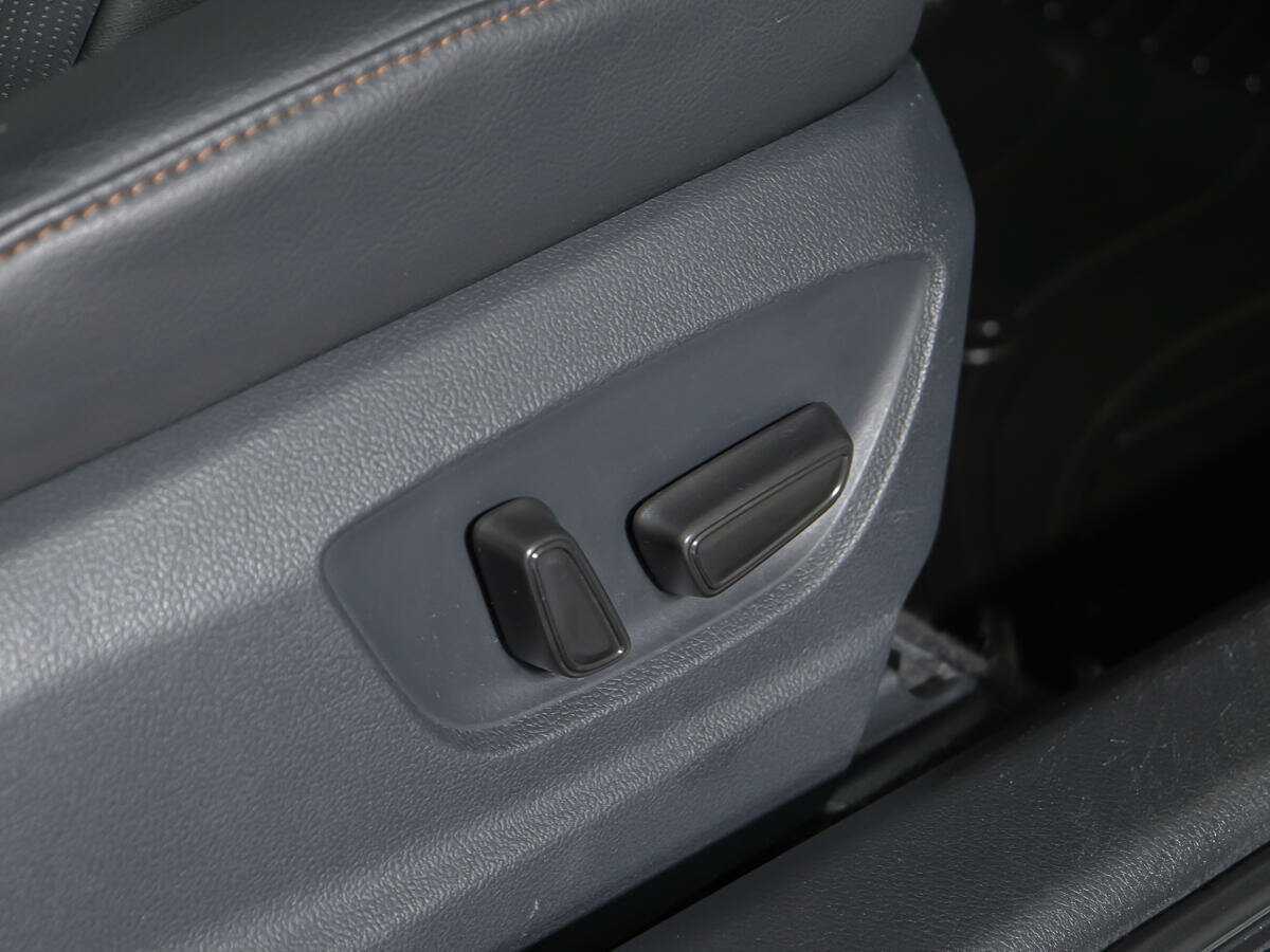 Toyota Camry 2018 года с пробегом. Фото: #14