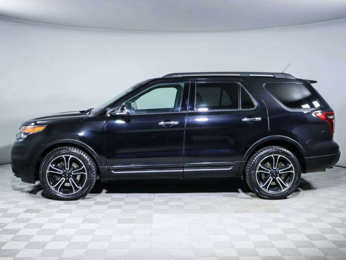 Ford Explorer 2013 года с пробегом. Фото: #5