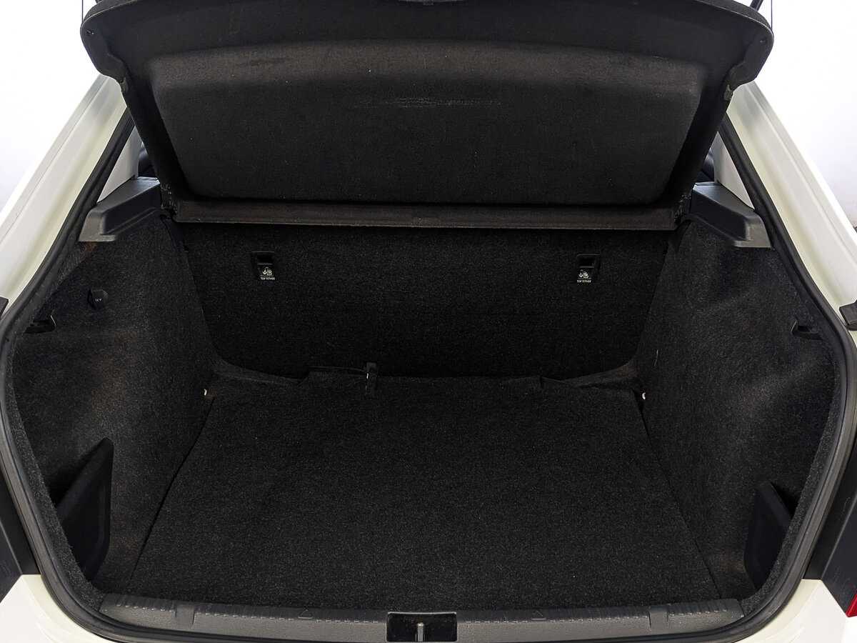 Skoda Rapid 2017 года с пробегом. Фото: #9