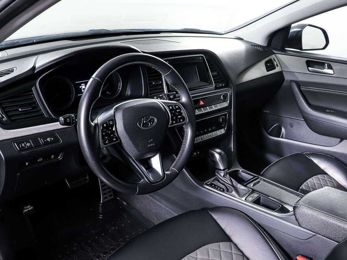 Hyundai Sonata 2018 года с пробегом. Фото: #12