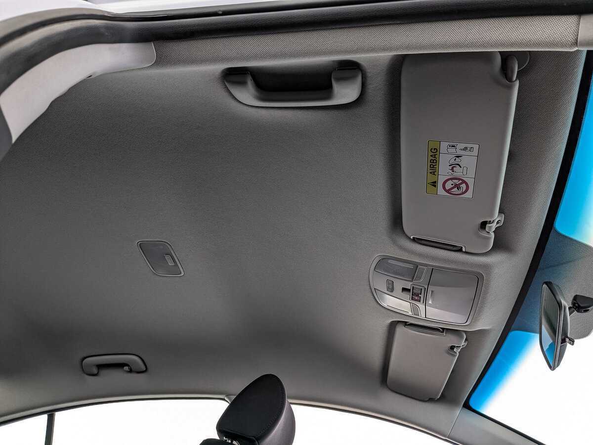 Hyundai Elantra 2019 года с пробегом. Фото: #19