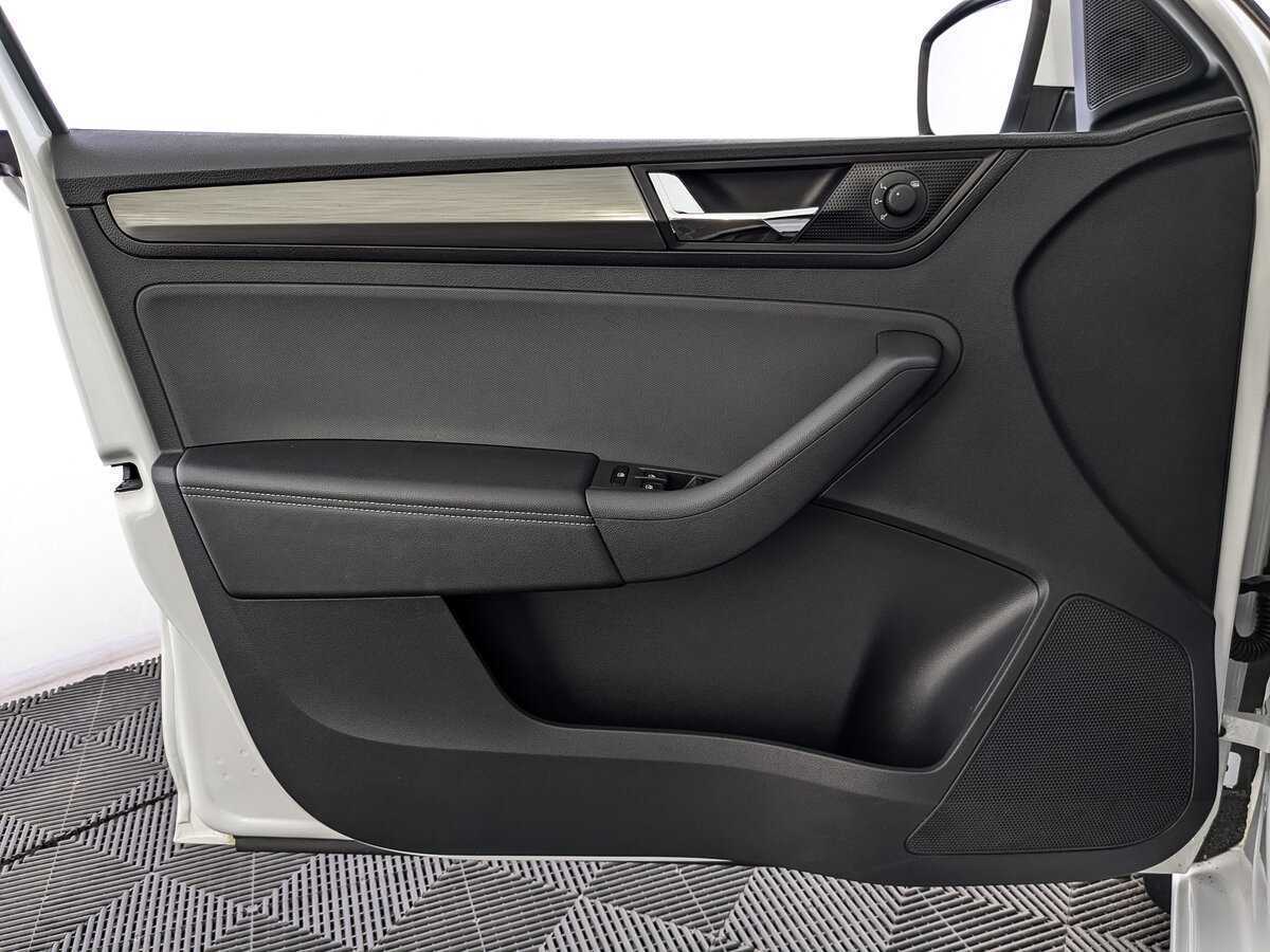 Skoda Rapid 2018 года с пробегом. Фото: #14