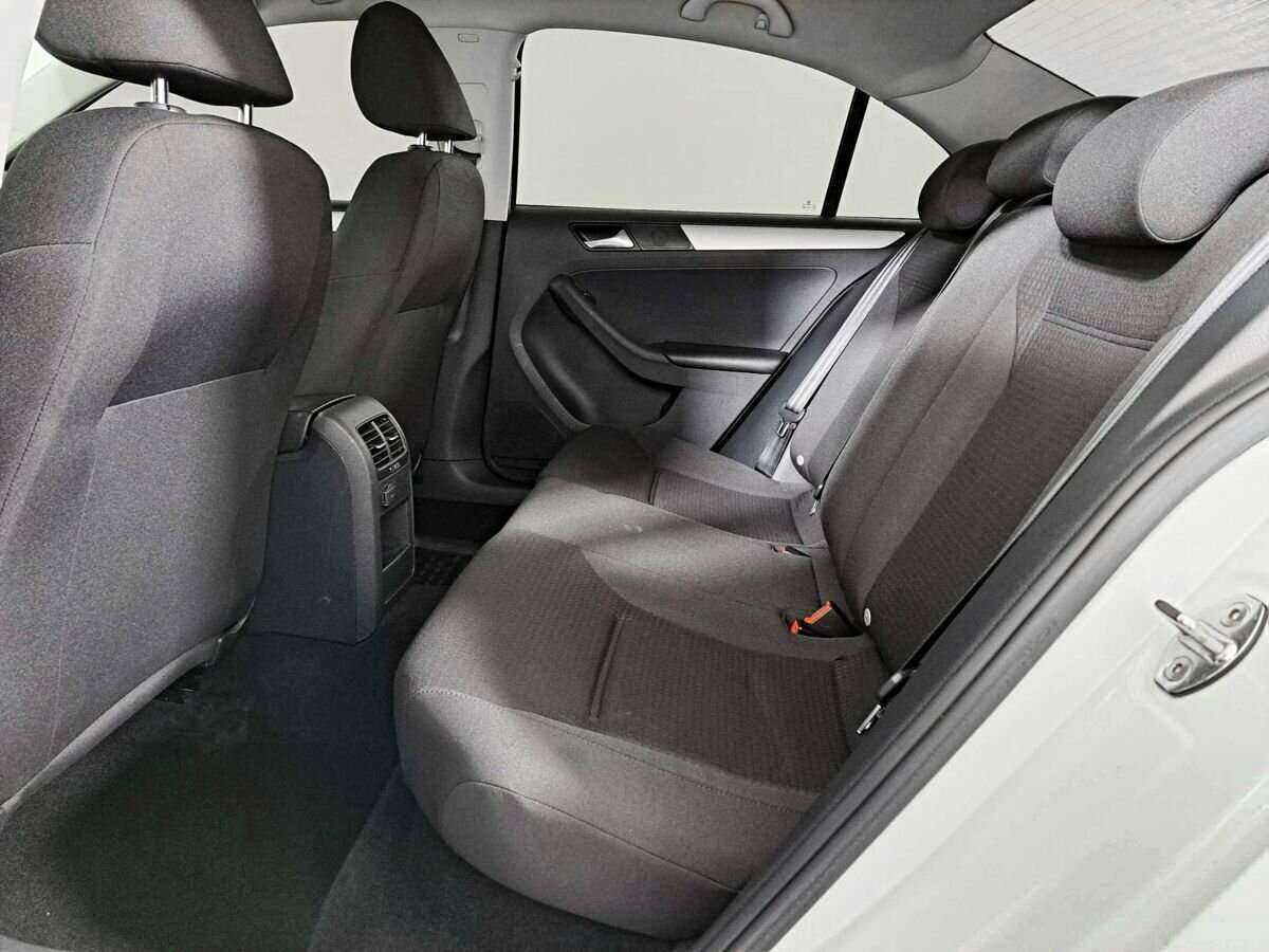 Volkswagen Jetta 2016 года с пробегом. Фото: #11