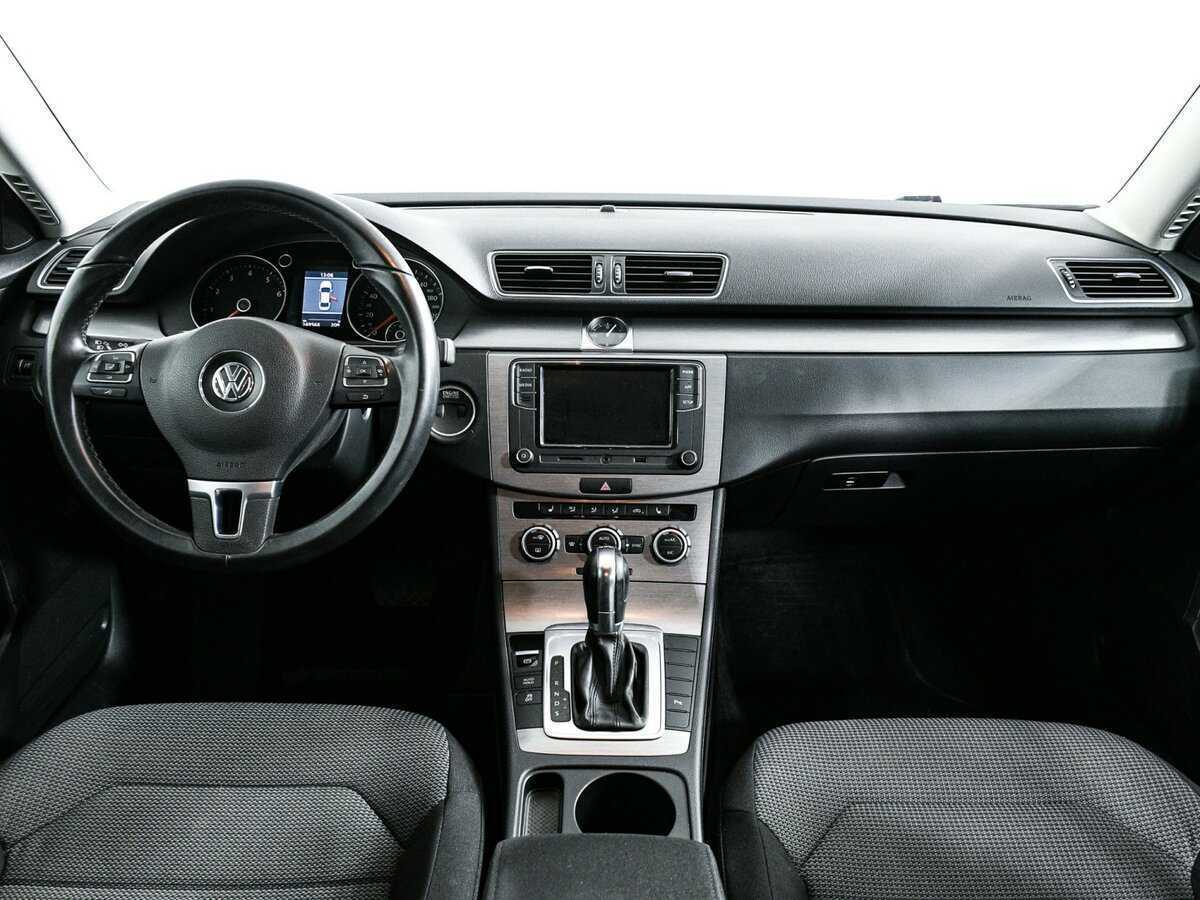 Volkswagen Passat 2013 года с пробегом. Фото: #10
