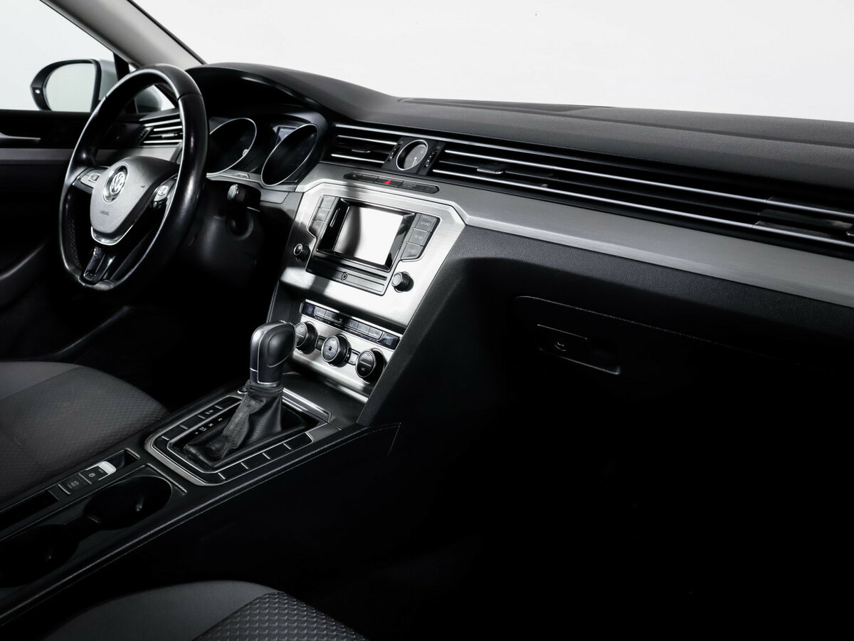 Volkswagen Passat 2017 года с пробегом. Фото: #8