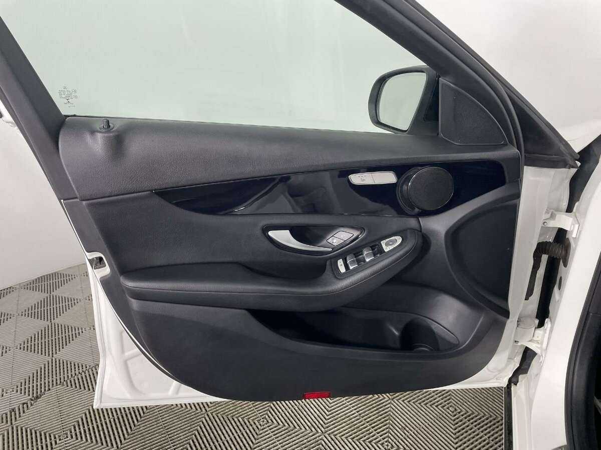 Mercedes-Benz C-Класс 2015 года с пробегом. Фото: #7